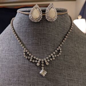 Vintage rhinestone & crystal set necklace & pale yellow earrings